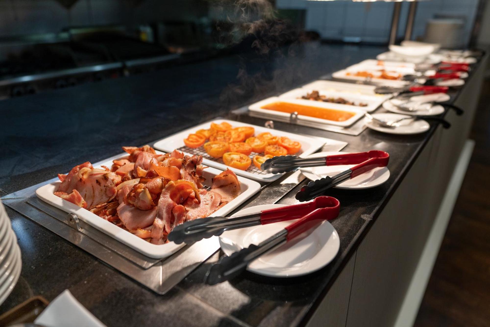 Hilton Garden Inn Дарвин Экстерьер фото